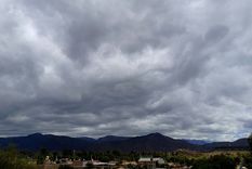 Las tormentas intesas se esperan para la tarde noche en diferentes departamentos de Mendoza. Las tormentas intesas se esperan para la tarde noche en diferentes departamentos de Mendoza.