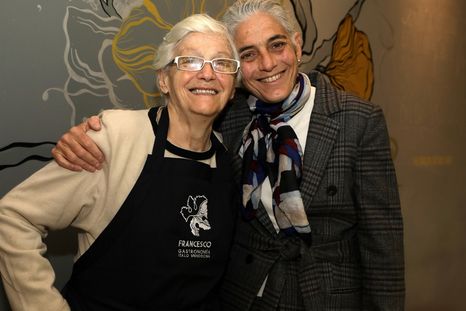 María Teresa Corradini y Beatriz Barbera: la hija y la nieta de Fernanda, quien le da nombre a un plato delicioso que se ha transformado en un clàsico mendocino.
