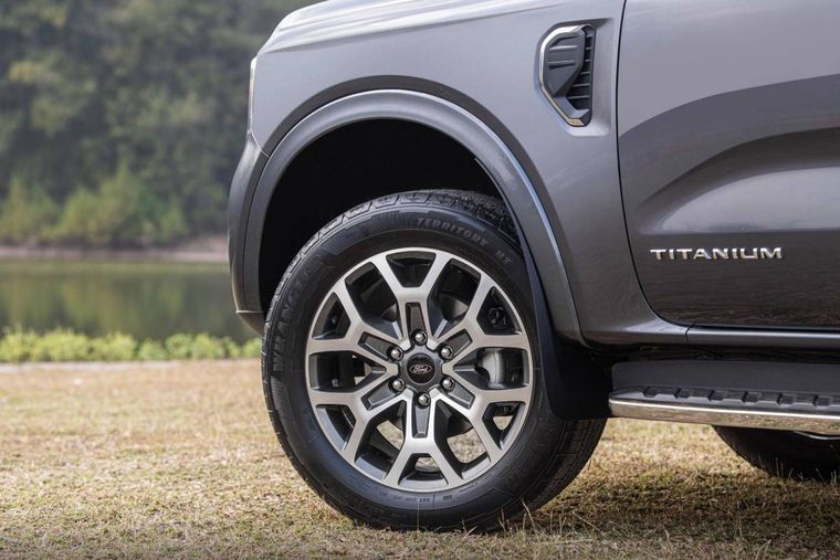 Ford Everest Titanium