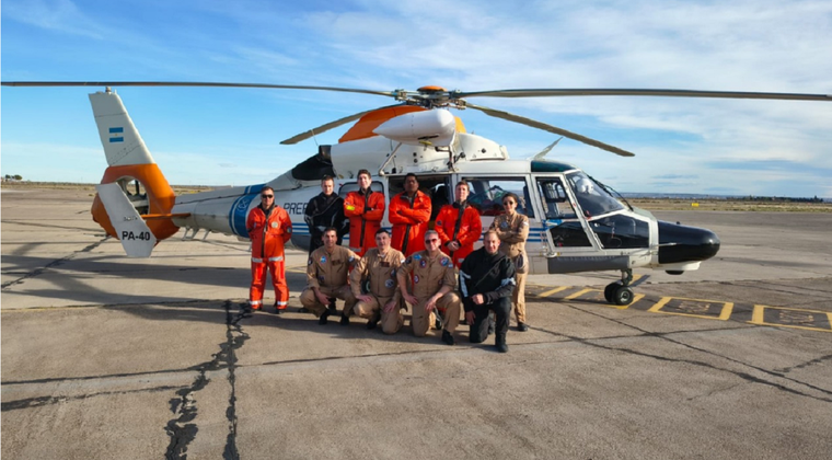 El equipo de la Prefectura Naval que realizó los dos rescates en menos de 24 horas.