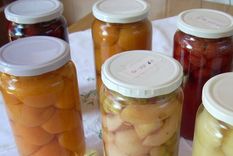 alarma por muertes por botulismo: retiran productos del mercado