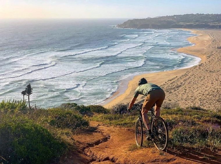 Tunquén es una de las playas más tranquilas y naturales de la Región de Valparaíso Foto: IG @konrad_ivelic