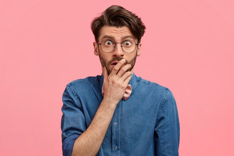 Si prefieres la soledad o tienes una curiosidad imparable, estos rasgos podrían revelar más de tu intelecto. Foto: Freepik