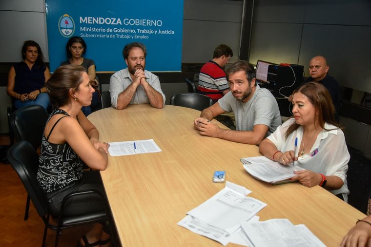 ATE y el Gobierno discutieron paritarias y volverán a reunirse. Foto: Prensa Gobierno Mendoza