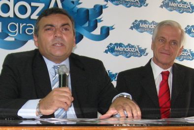 MDZol | Bustos Cara, junto a Félix González, aclaró sobre los montos permitidos. Foto: MDZ / Carlos Fernández