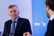 Mauricio Macri continuará con su agenda en el exterior y pedirá la postergación de la indagatoria. Foto: EFE