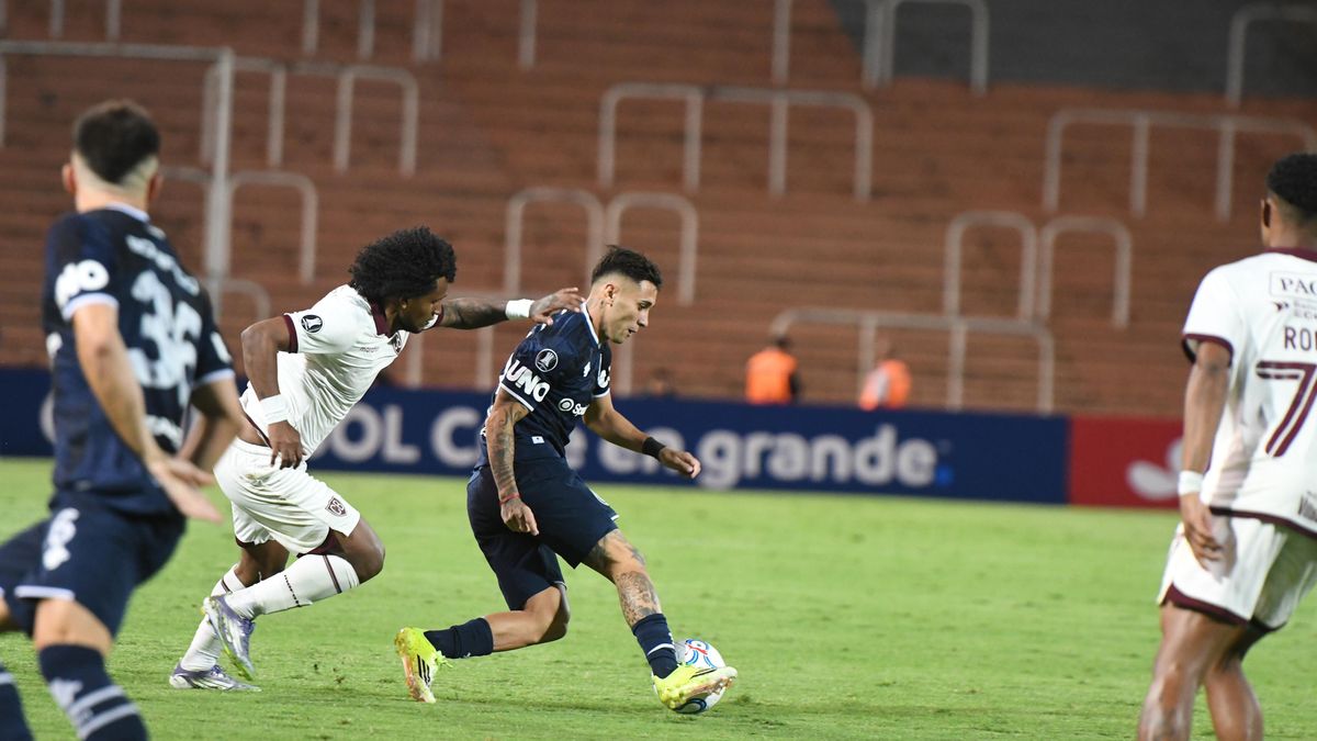 Histórico: Independiente Rivadavia debutó con un triunfo por 1-0 sobre Bolívar