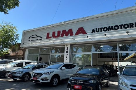 La concesionaria Luma Automotores fue blanco del accionar de malvivientes, que terminaron siendo detenidos in fraganti. La concesionaria Luma Automotores fue blanco del accionar de malvivientes, que terminaron siendo detenidos in fraganti.