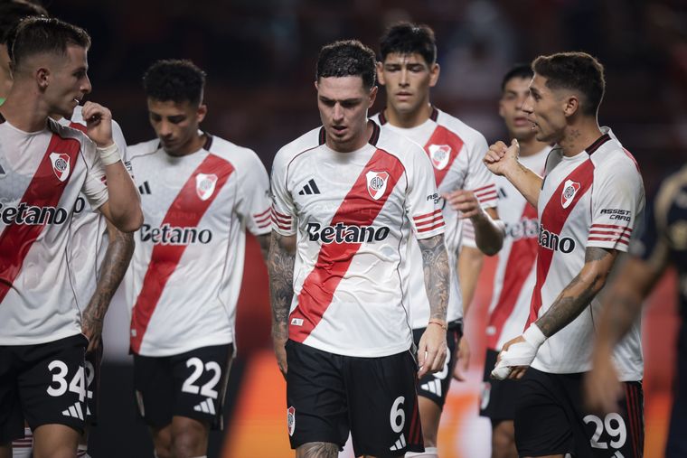 Un futbolista de River subió un fuerte posteo a sus redes sociales tras no sumar minutos en la derrota ante Vélez.