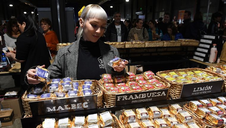 En la Feria del Alfajor hay una gran variedad de sabores. Foto: MARCOS GARCIA /MDZ