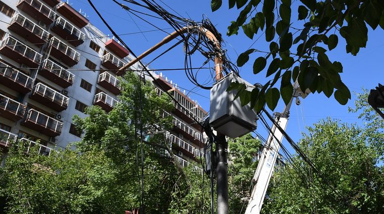 El corte afecta gran parte del área metropolitana y sectores de Tunuyán Foto: ALF PONCE MERCADO / MDZ