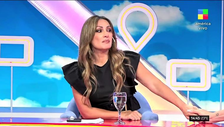 Marcela Tauro se quebró al aire al hablar sobre el reciente fallecimiento de Pablo Reynoso, histórico productor de Intrusos. Foto: Captura Canal América