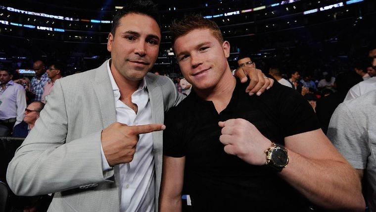 Pese a que la amistad se terminó, De la Hoya asegura que no tiene problemas en enfrentar a Canelo Álvarez