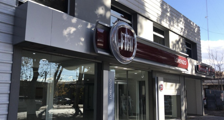 Lorenzo Automotores tiene varias vacantes de trabajo. Foto: Archivo