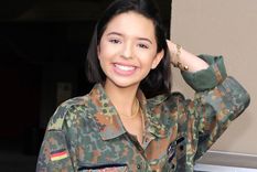 Ángela Aguilar. Foto: Mamás Latinas - https://images.ctfassets.net/86mn0qn5b7d0/r3GB1FZnQcP5Gi7FToRio/2ee116b2b092f1c24d32ecc76bcbbaa0/angela_port.jpg