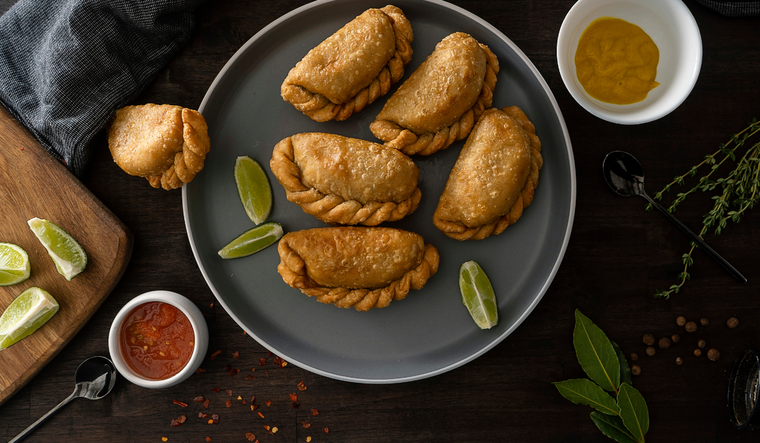 Las empanadas fritas o al horno de barro son una opción para degustar en fechas patrias. Las empanadas fritas o al horno de barro son una opción para degustar en fechas patrias.