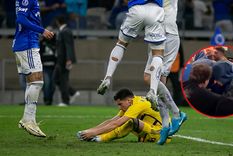 Tras el penal que erró, Merentiel fue recibido de un modo muy particular por los hinchas de Boca. Foto: FotoBaires y captura @Jonino10 Tras el penal que erró, Merentiel fue recibido de un modo muy particular por los hinchas de Boca. Foto: FotoBaires y captura @Jonino10