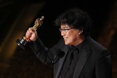 Bong Joon-ho, el director surcoreano que hizo historia en el Oscar al llevarse los premios a Mejor película y Mejor película internacional.