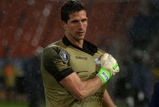 el arquero apuntado por godoy cruz para reemplazar a rodrigo rey