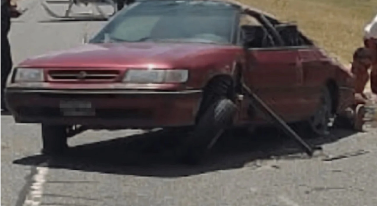 El auto involucrado en el accidente. Foto: NA/Criterio Online.