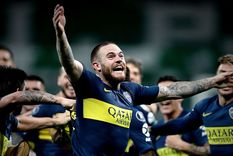 El volante uruguayo dejó un gran recuerdo entre los hinchas de Boca. Foto: EFE