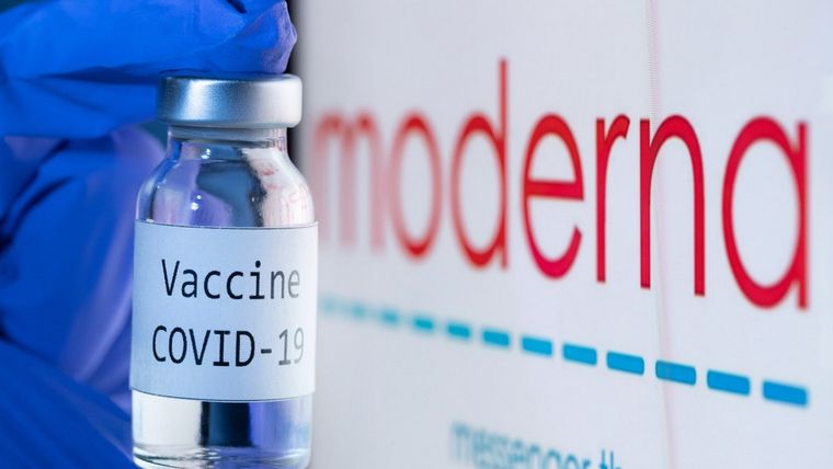 Moderna trabaja junto a Pfizer. Foto: Getty Images.
