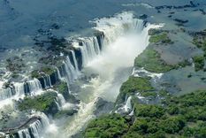 Las Cataratas del Iguazú son uno de los atractivos más visitados del país Foto: Wikipedia