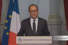 hollande confirmo la caida de un avion que volaba a paris