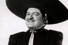 Foto: https://www.elsiglodetorreon.com.mx/noticia/2021/1973-muerte-de-jose-alfredo-jimenez-popular-cantante-y-compositor-mexicano.html