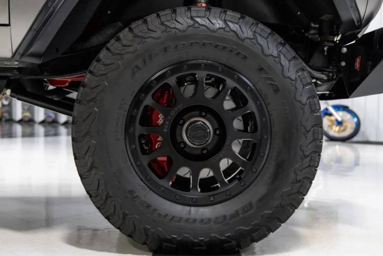 Ford Bronco Restomod