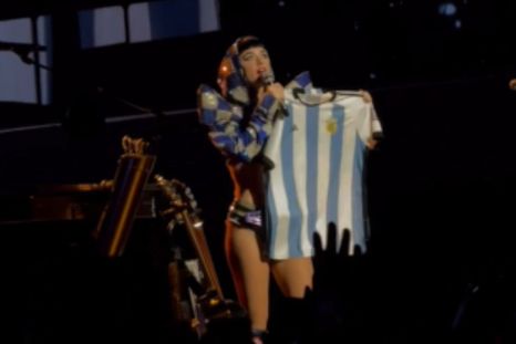 Katy Perry con la camiseta de la Selección argentina. Katy Perry con la camiseta de la Selección argentina.