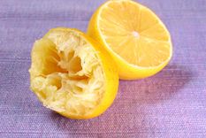 Este truco casero puede salvar una receta cuando no se puede conseguir un limón.