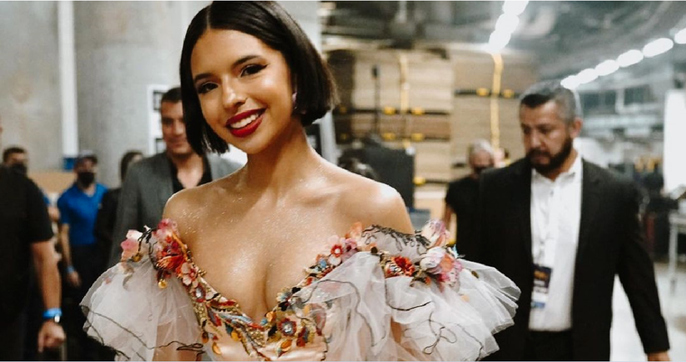 Ángela Aguilar no solo sorprende con su talento vocal sino con sus looks increíbles Foto: Instagram @angela_aguilar_