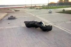 voltean una estatua de cristina fernandez de kirchner en la cuna del kirchnerismo