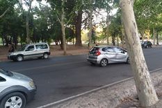 pase y mire: aparatoso accidente en las inmediaciones del parque general san martin pase y mire: aparatoso accidente en las inmediaciones del parque general san martin