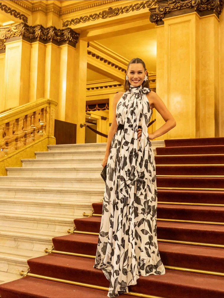 Pampita y su vestido Carolina Herrera. Pampita y su vestido Carolina Herrera.