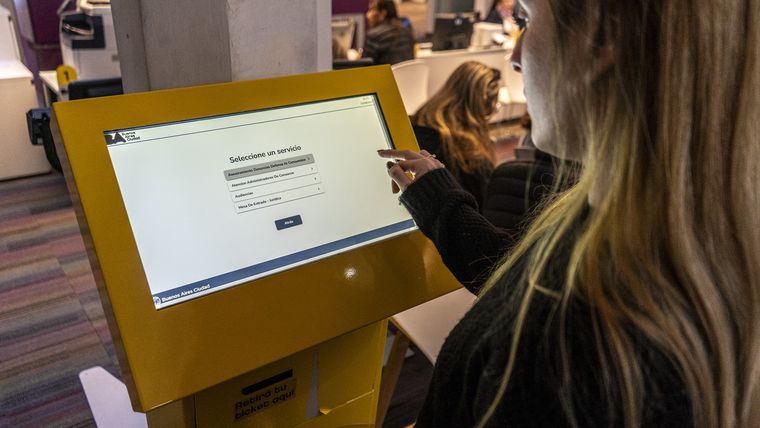 Los trámites pueden realizarse de forma presencial o vía web Foto: GCBA