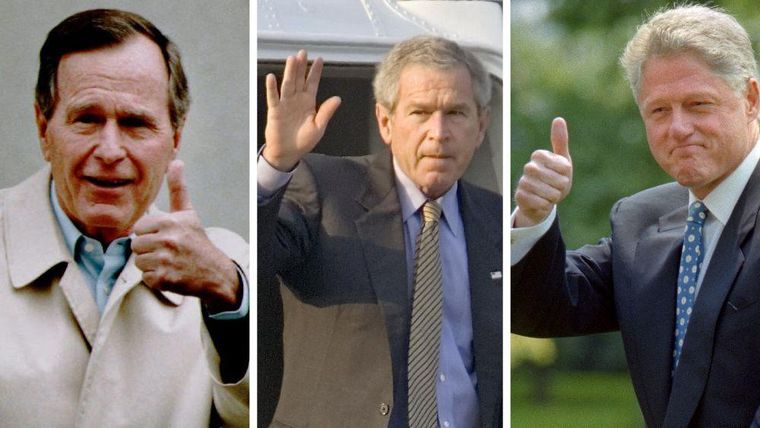 Los presidentes estadounidenses George H. W. Bush padre, George W. Bush y Bill Clinton saludaron a los medios de comunicación tras sus revisiones médicas anuales. Los presidentes estadounidenses George H. W. Bush padre, George W. Bush y Bill Clinton saludaron a los medios de comunicación tras sus revisiones médicas anuales.