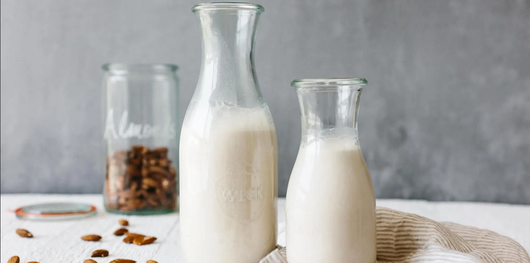 Leche La Profeco alertó sobre leches que no lo son Foto: Archivo