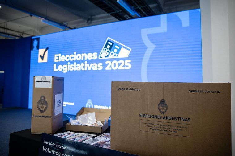 La Cámara Nacional Electoral ordenó al Gobierno informar los resultados de las elecciones por provincias y no a nivel nacional como tenía previsto.