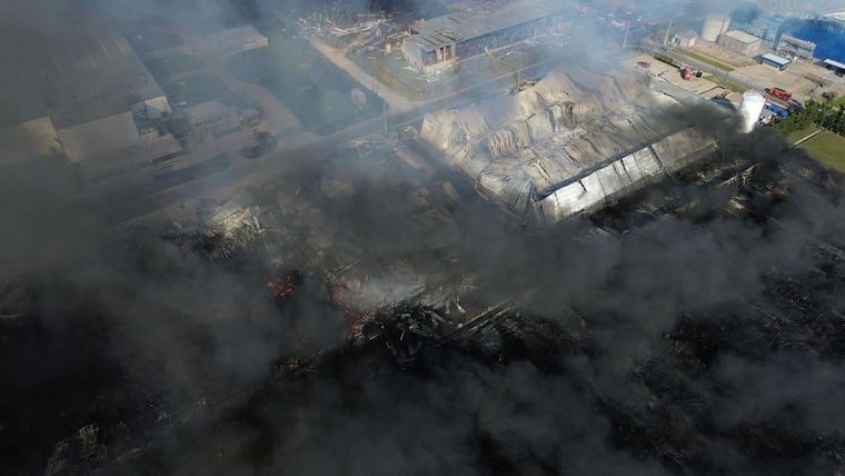 Este lunes comenzarán las pericias oficiales para determinar cómo comenzó el incendio y si se trató de un hecho accidental o intencional.