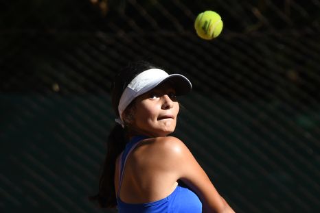 Juana Torres volvió a destacarse en el tenis juvenil y ahora enfrentará uno de los desafíos más importantes del calendario. Juana Torres volvió a destacarse en el tenis juvenil y ahora enfrentará uno de los desafíos más importantes del calendario.