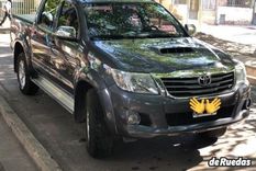 el usado del dia: impecable toyota hilux 2012 a muy buen precio