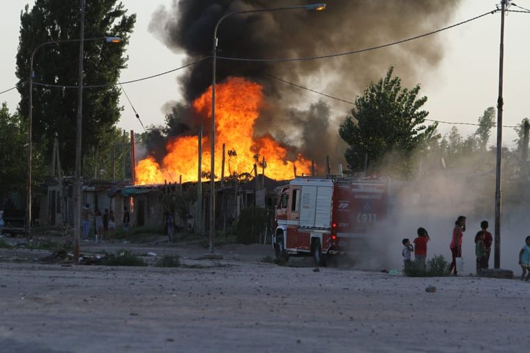 asentamiento nk Si nuestros hijos e hijas salen a la calle, corren riesgo de morir de un balazo, dicen las mujeres.