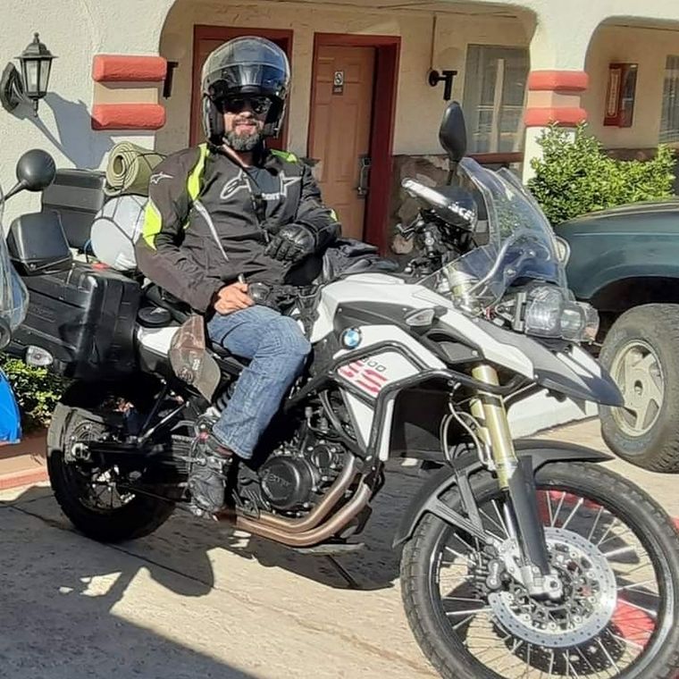 Marcelo Lucero salió en moto desde EE.UU. con rumbo a Mendoza
