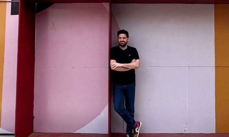 Damián Betular explicó por qué los precios de su pastelería son baratos. Le pastelero tuvo una gran recepción del público en los primeros días.