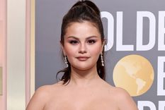 Foto: https://www.chicmagazine.com.mx/estilo-de-vida/moda/selena-gomez-vestido-de-terciopelo-en-golden-globes-2023-fotos