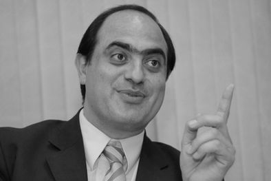 MDZol | Ministro Mario Adaro.