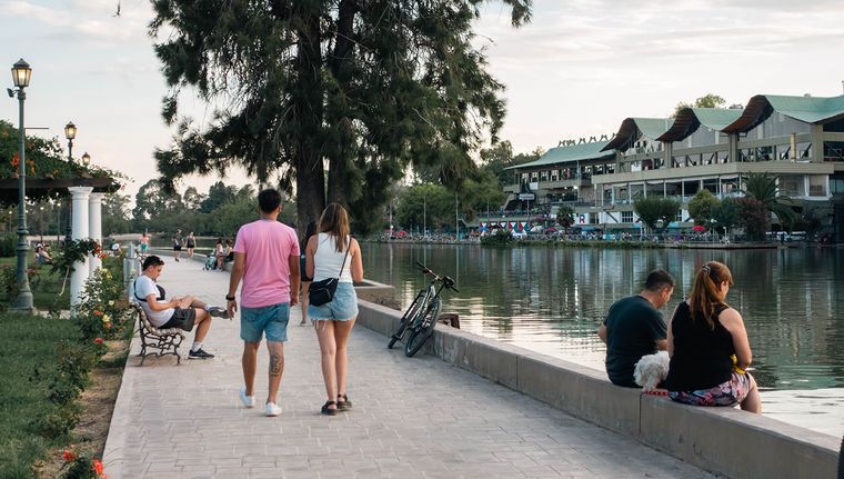 El Rosedal es uno de los grandes atractivos del Parque Foto: Santiago Tagua/MDZ