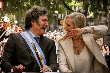 Los hermanos Milei, dueños no solo de la lapicera, sino del poder indiscutido en su espacio Los hermanos Milei, dueños no solo de la lapicera, sino del poder indiscutido en su espacio